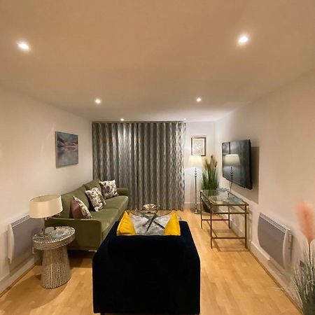 Fabulous 2 Bed Apartment In Vauxhall London Exterior photo
