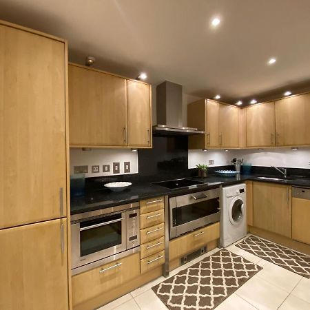 Fabulous 2 Bed Apartment In Vauxhall London Exterior photo