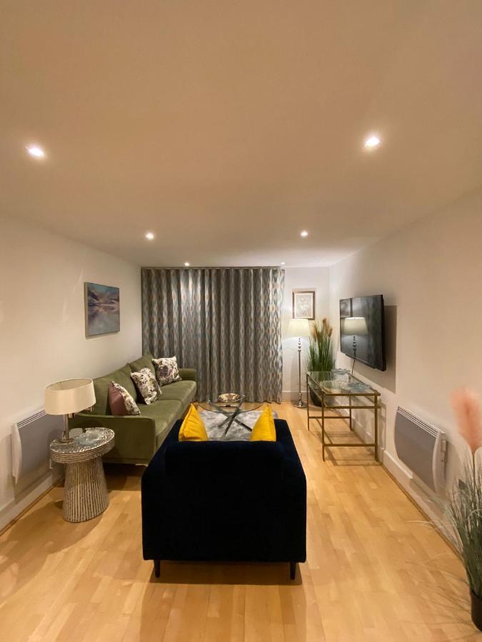 Fabulous 2 Bed Apartment In Vauxhall London Exterior photo