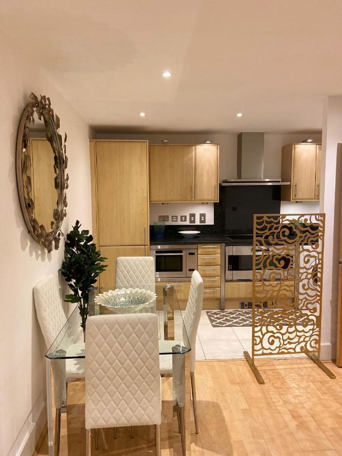 Fabulous 2 Bed Apartment In Vauxhall London Exterior photo