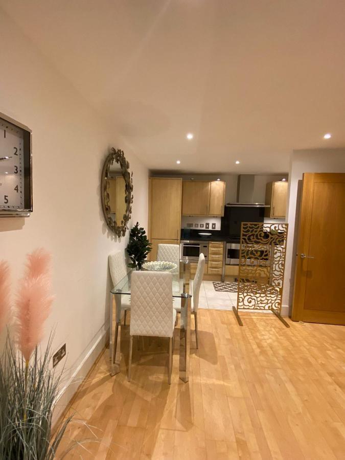 Fabulous 2 Bed Apartment In Vauxhall London Exterior photo